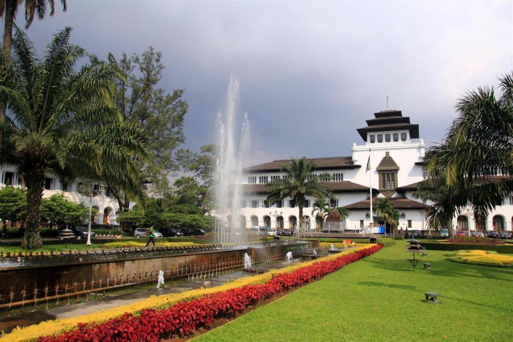Nalendra Hotel Bandung Kültér fotó