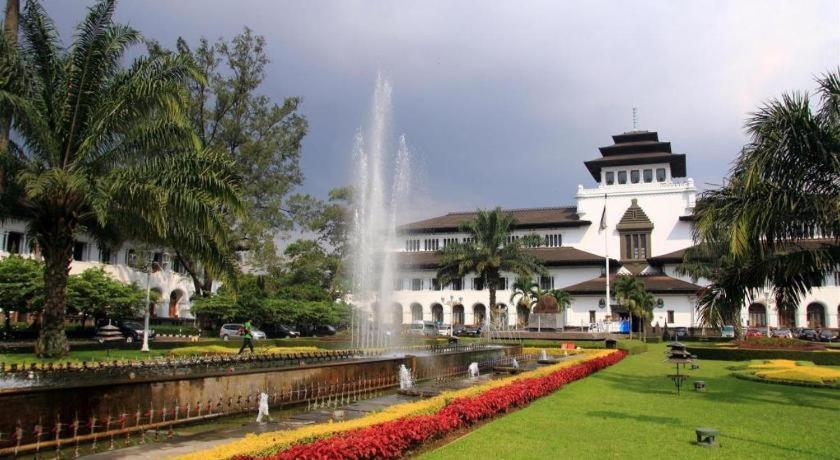 Nalendra Hotel Bandung Kültér fotó